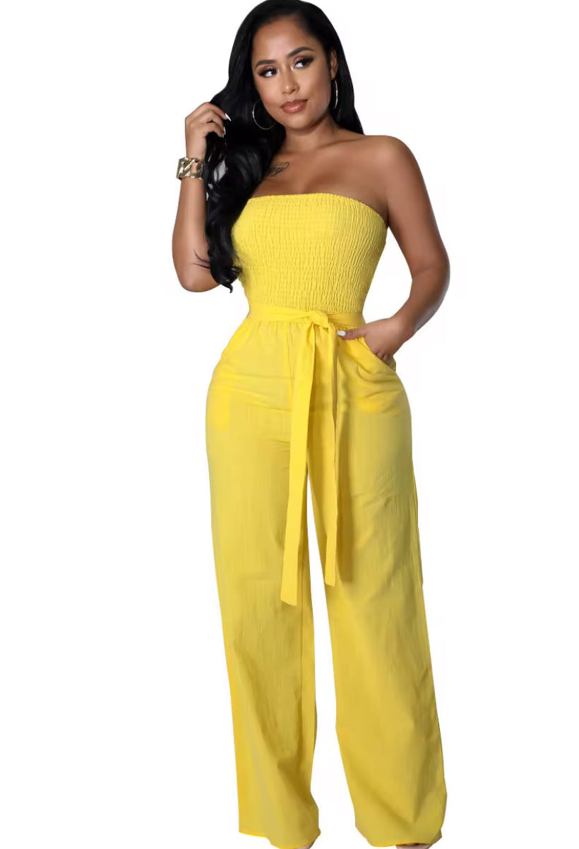 Elegant Strapless
Backless Romper
High Waist Wide Jumpsuits