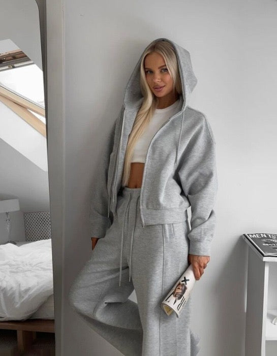Two-Piece Fashion Sweatpants Set – Cozy & Effortlessly Stylish