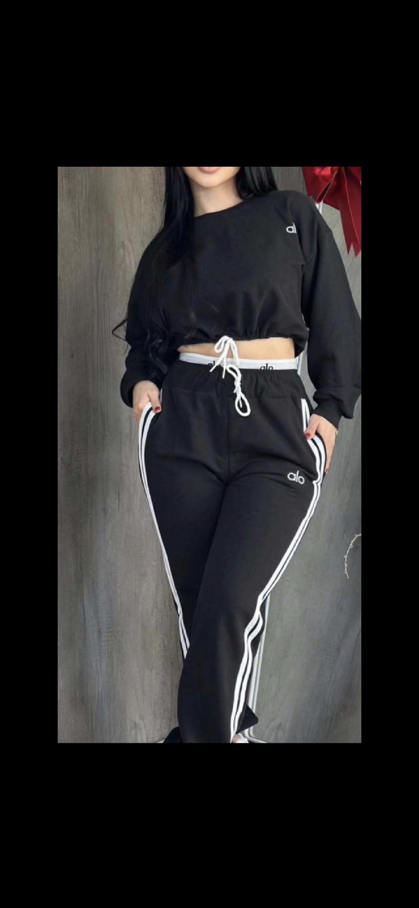 Chic Black Cropped Lounge Set