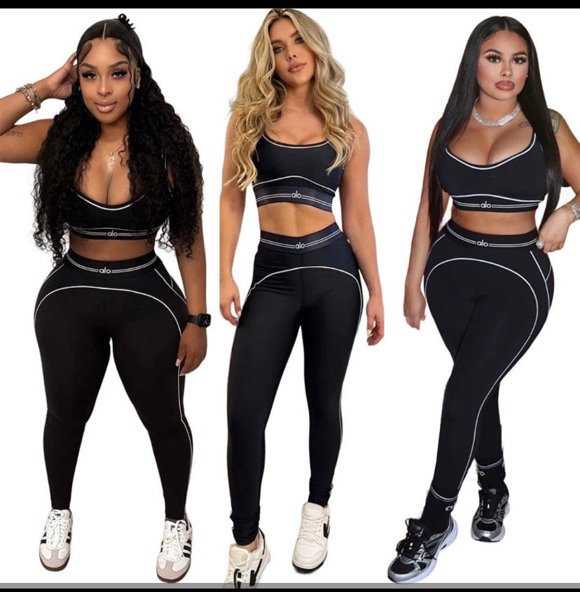 Sculpted Contrast Activewear Set