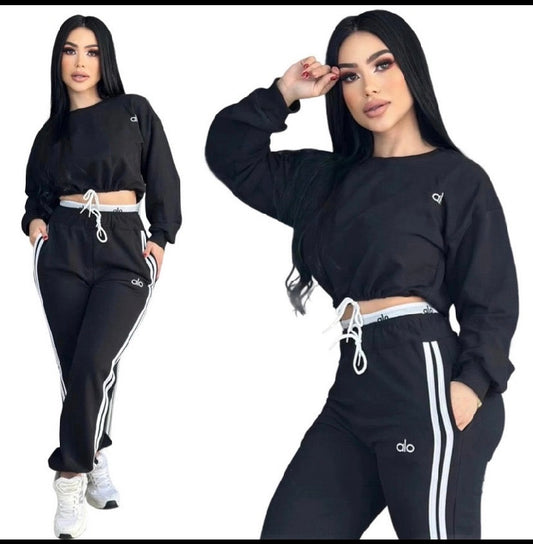 Chic Black Cropped Lounge Set