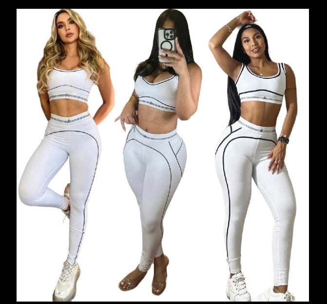 Sculpted Contrast Activewear Set